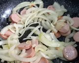Foto langkah ke 3 dari resep Spaghetti Oglio Olio with Mushroom and Basil.