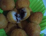 Foto langkah ke 5 dari resep Bola2 ketan isi coklat.