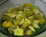 Foto del paso 1 de la receta: Alcachofas con cerveza