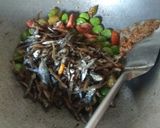 Foto langkah ke 7 dari resep Tumis teri pedas.