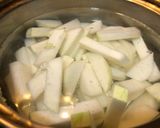 Hình bước làm 2 của món Su Hào Luộc Cà Chua