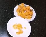 A picture of step 1 of Loquat drink 🍹.