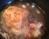 Foto del paso 3 de la receta: Pollo a la cerveza