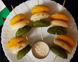 A picture of step 6 of Tri colour Rava idli.