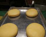 Foto langkah ke 15 dari resep Vanilla Custard Cream filled doughnut.