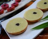 Foto langkah ke 8 dari resep Kue lumpur kentang simple (buah naga, pandan, original).