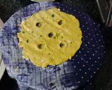 A picture of step 2 of Thalipeeth.