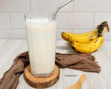 Foto langkah ke 3 dari resep Banana Milkshake.