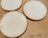 Epres, banános, mascarponés, tejszínes torta recept fázis 1 fotója