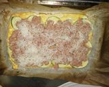 Foto del paso 4 de la receta: Rollo de calabacín con carne picada y queso rallado