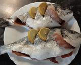 Foto del paso 3 de la receta: Dorada rellena al horno