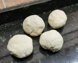 Foto del paso 3 de la receta: Pizza bianca con hongos salteados