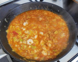 Foto del paso 6 de la receta: 🫘Alubias de la Virgen con sepia🦑 y gambas🦐