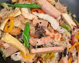 A picture of step 3 of Vegetarian Stir-Fried Vermicelli.