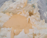 Foto del paso 6 de la receta: Semifrío de tiramisú con cobertura marmolada 30 / 24 / 20 cm