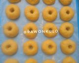 Foto langkah ke 4 dari resep Donat Labu Kuning.
