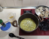 Foto del paso 11 de la receta: Pollo a la pepitoria