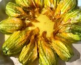 Foto del passaggio 6 della ricetta Fiori di Zucchina Ripieni al Tonno