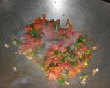 A picture of step 3 of Cheese capsicum maggi noodles.