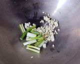 Foto langkah ke 3 dari resep Tumis Telur Tomat.