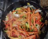 Foto del paso 2 de la receta: Wok de arroz o salteado de verduras con arroz <3