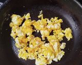 Foto langkah ke 2 dari resep Scrambled Egg.