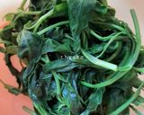 Foto langkah ke 2 dari resep Rujak Kangkung.