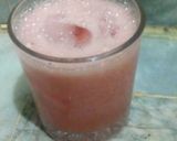 A picture of step 2 of Strawberry Grapefruit juice.