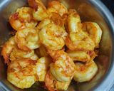 A picture of step 2 of Egg Prawn Roll in kolkata style.