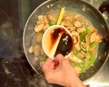 Foto langkah ke 8 dari resep Spicy and sweet mussels.