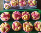 Foto langkah ke 7 dari resep Bolu kukus mekar warna-warni(menu bakulan).
