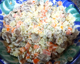 Foto del paso 6 de la receta: Ensaladilla rusa de champiñones y pepinillos