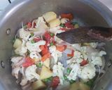 A picture of step 3 of Potatoes, Cauliflower & Peas.