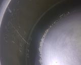 A picture of step 6 of Egg pudding (burnt suger!?).
