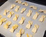 Foto del paso 5 de la receta: Mini trenzas de hojaldre rellenas de mermelada de calabaza con un toque de picante y queso brie