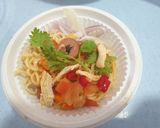 A picture of step 4 of Instant Noodle Salad.