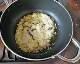 Foto del paso 1 de la receta: Arroz con setas y longaniza