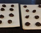 A picture of step 9 of Milk Chocolate Mint Chip Cookies.