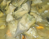 Foto del paso 5 de la receta: Alcachofas con mejillones en salsa verde