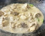 A picture of step 5 of White chicken karahi🤗.