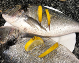 Foto del paso 1 de la receta: 14. Dorada al limón con patatas (principal pescado)