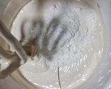 Foto langkah ke 4 dari resep Bolu Kopi/Coffee Cake Panggang.