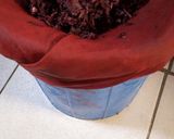 A picture of step 4 of Zobo drink.