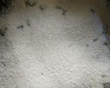 A picture of step 1 of Simple Upma.