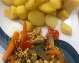 A picture of step 4 of Potato & egg sauce.