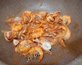Foto langkah ke 4 dari resep Seafood Tumpah Pedas Manis.
