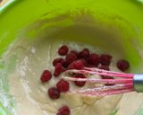 Foto del paso 4 de la receta: Muffins con frambuesas