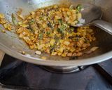 A picture of step 2 of Phodnichi poli.
