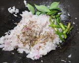 A picture of step 2 of Egg keema rolls.