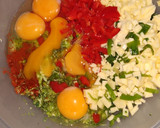 Foto del paso 3 de la receta: Tortilla de brócoli con queso